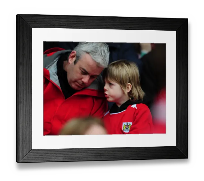 Framed Print : Bristol City vs Blackpool: A Football Rivalry - Season 08-09