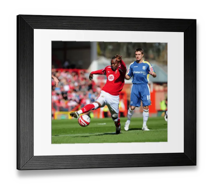 Framed Print : Bristol City vs Cardiff City: A Football Rivalry - Season 08-09