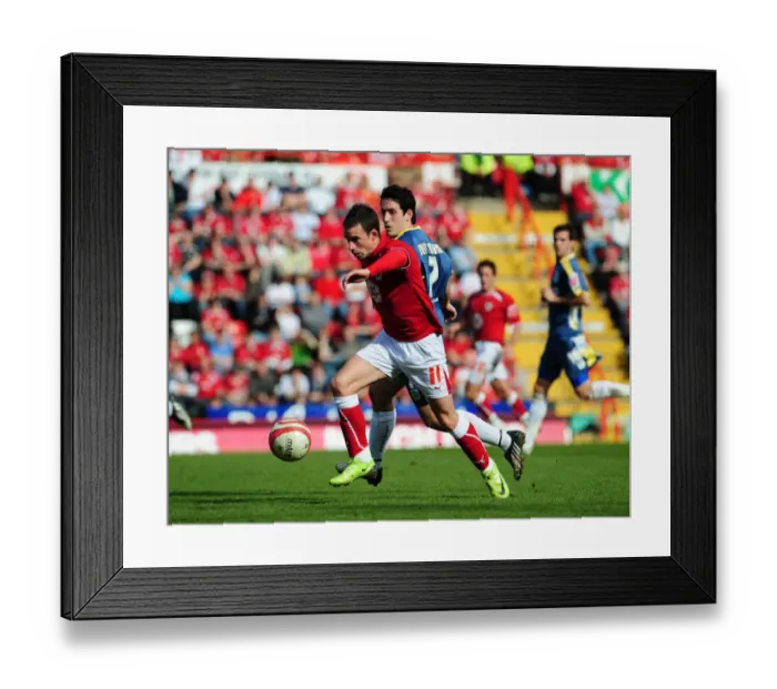 Framed Print : Bristol City vs Cardiff City: A Football Rivalry - Season 08-09 Framed Print : Bristol City vs Cardiff City: A Football Rivalry - Season 08-09