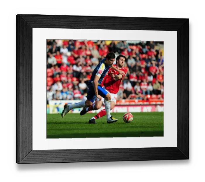 Framed Print : Bristol City vs Cardiff City: A Football Rivalry - Season 08-09 Framed Print : Bristol City vs Cardiff City: A Football Rivalry - Season 08-09