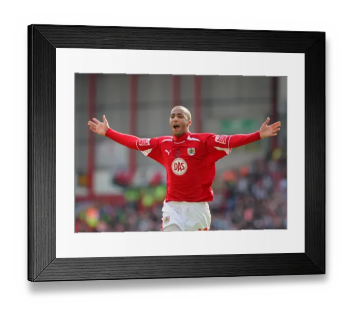 Framed Print : Bristol City vs. Cardiff City: A Football Rivalry - Season 08-09 Framed Print : Bristol City vs. Cardiff City: A Football Rivalry - Season 08-09