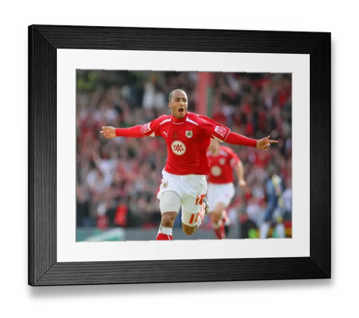 Framed Print : Bristol City vs. Cardiff City: A Football Rivalry - Season 08-09 Framed Print : Bristol City vs. Cardiff City: A Football Rivalry - Season 08-09