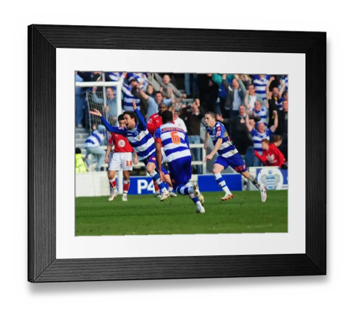 Framed Print : Bristol City vs. QPR: A Football Rivalry - The Battle on the Field (Season 08-09)