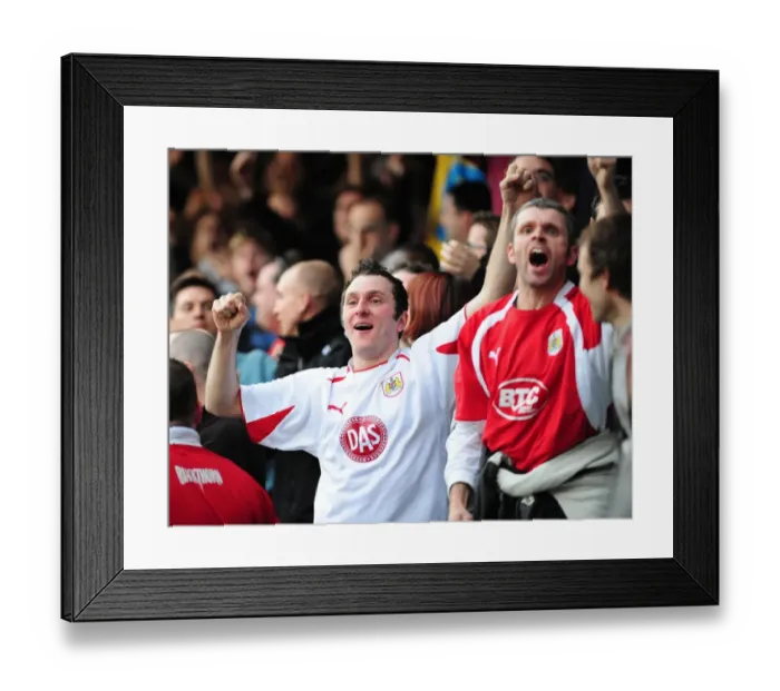 Framed Print : Battle of the Terraces: QPR vs. Bristol City - Football Rivalry: Clash of Titans (08-09)