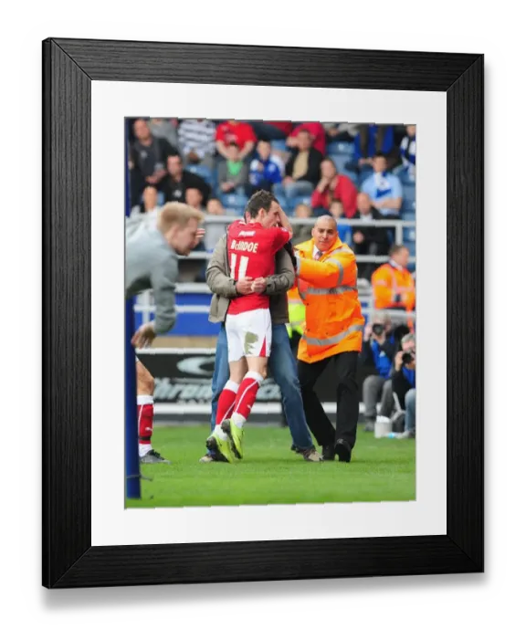 Framed Print : Bristol City vs. QPR: A Football Rivalry - The Battle on the Field (Season 08-09) Framed Print : Bristol City vs. QPR: A Football Rivalry - The Battle on the Field (Season 08-09)