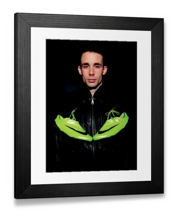 Framed Print : Michael McIndoe: A Beacon of Determination, Bristol City Football Club 08-09 Framed Print : Michael McIndoe: A Beacon of Determination, Bristol City Football Club 08-09