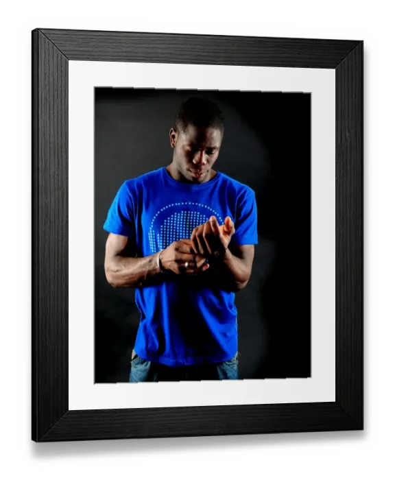 Framed Print : John Akinde: Bristol City Football Club Portrait (2008-09) Framed Print : John Akinde: Bristol City Football Club Portrait (2008-09)