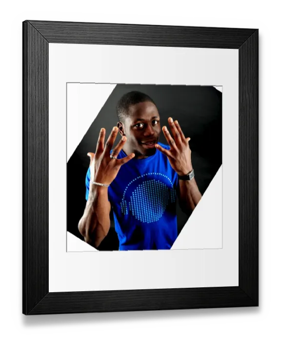 Framed Print : John Akinde: A Symbol of Determination in Bristol City Football Club's 08-09 Season