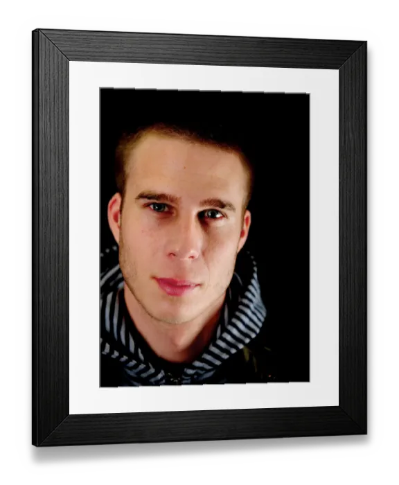 Framed Print : Bristol City Football Club: Peter Styvar - Portrait from the 08-09 Season Framed Print : Bristol City Football Club: Peter Styvar - Portrait from the 08-09 Season