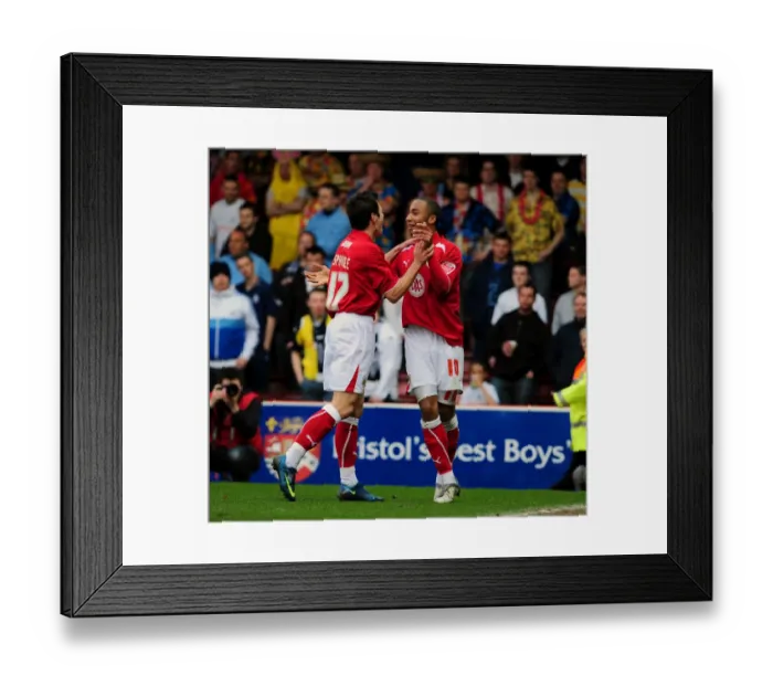 Framed Print : The Football Battle: Bristol City vs Preston North End - Season 8-9 Framed Print : The Football Battle: Bristol City vs Preston North End - Season 8-9