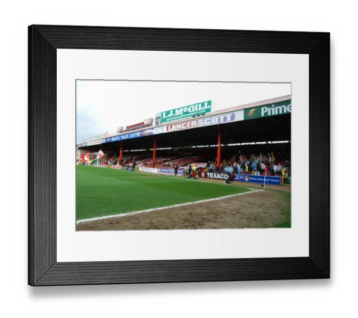 Framed Print : Bristol City vs Preston North End: A Football Rivalry - Season 08-09 Framed Print : Bristol City vs Preston North End: A Football Rivalry - Season 08-09