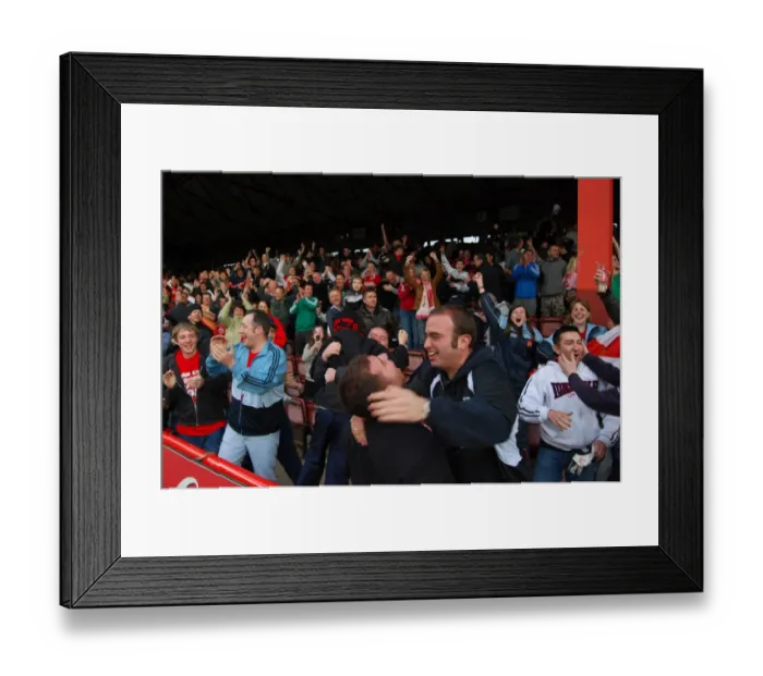 Framed Print : Bristol City vs Preston North End: A Football Rivalry - Season 08-09 Framed Print : Bristol City vs Preston North End: A Football Rivalry - Season 08-09