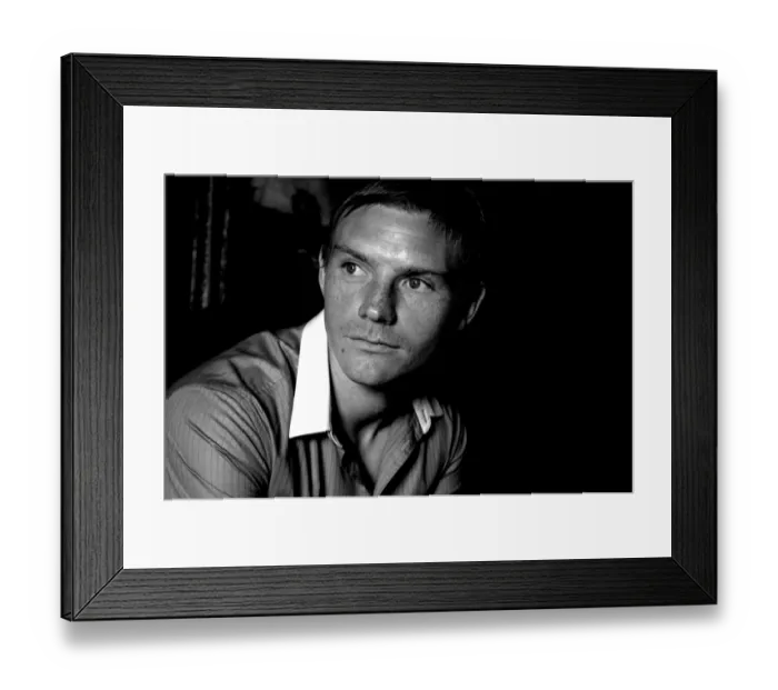 Framed Print : Brian Wilson: A Bristol City Football Portrait (2008-09) Framed Print : Brian Wilson: A Bristol City Football Portrait (2008-09)