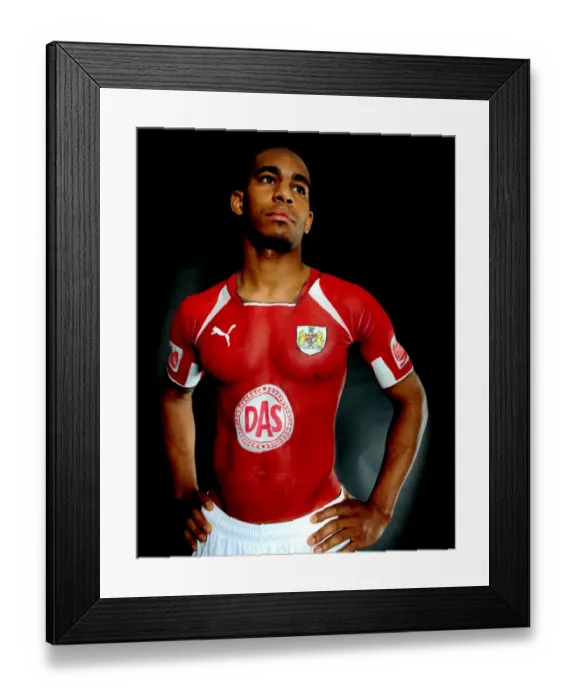 Framed Print : Marvin Elliott: 08-09 Portrait, Bristol City Football Club Framed Print : Marvin Elliott: 08-09 Portrait, Bristol City Football Club