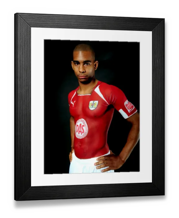 Framed Print : Marvin Elliott: A Beacon of Determination - Portraits 08-09, Bristol City Football Club Framed Print : Marvin Elliott: A Beacon of Determination - Portraits 08-09, Bristol City Football Club