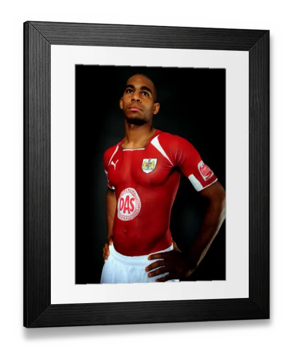 Framed Print : Marvin Elliott: A Beacon of Determination - Portrait from Bristol City Football Club's 08-09 Season