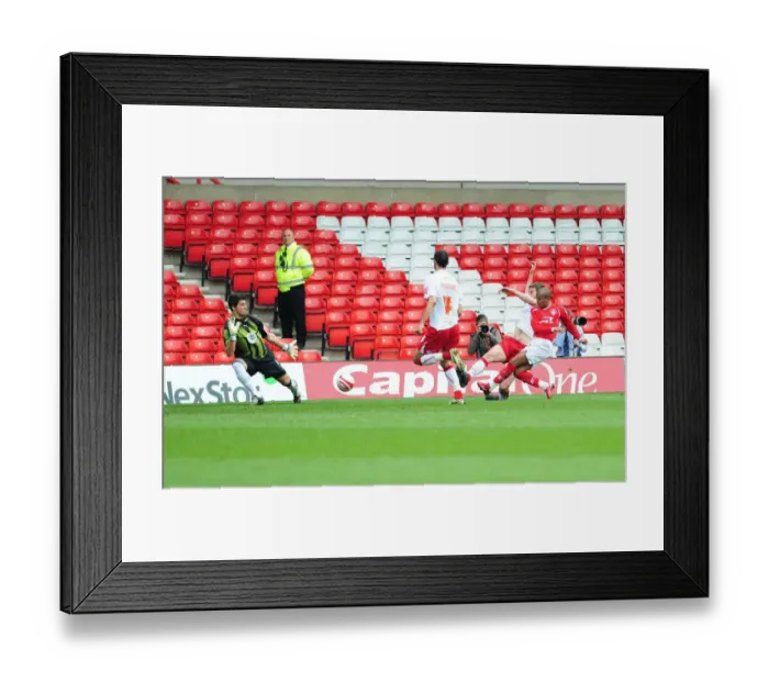 Framed Print : Robert Earnshaw scores for Forest Framed Print : Robert Earnshaw scores for Forest