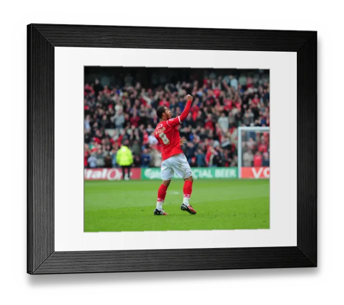 Framed Print : Lewis McGugan celebrates forests winner Framed Print : Lewis McGugan celebrates forests winner
