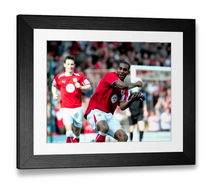 Framed Print : Bristol City vs Ipswich Town: A Football Rivalry - Season 08-09 Framed Print : Bristol City vs Ipswich Town: A Football Rivalry - Season 08-09