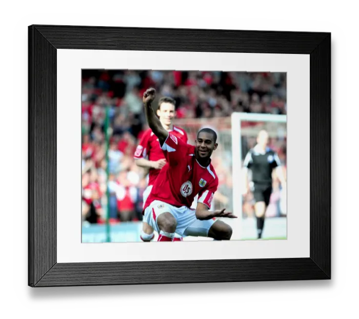 Framed Print : Marvin Elliott Celebrates