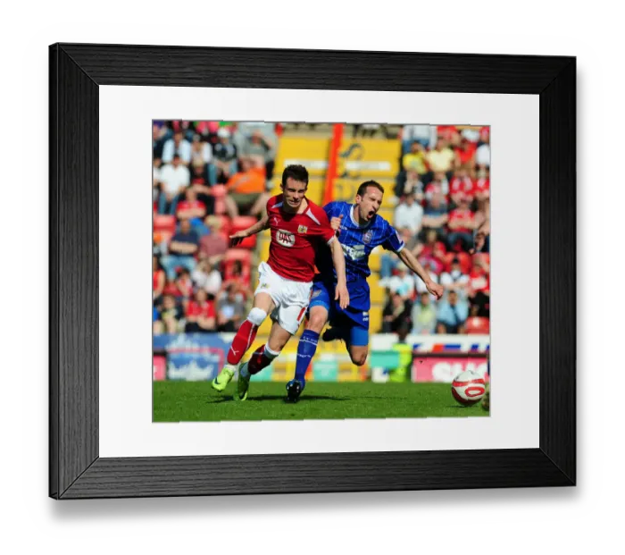 Framed Print : Bristol City vs Ipswich Town: A Football Rivalry Unfolds (Season 08-09) Framed Print : Bristol City vs Ipswich Town: A Football Rivalry Unfolds (Season 08-09)