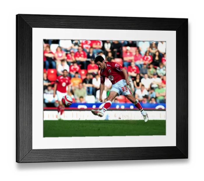 Framed Print : Bristol City vs Ipswich Town: A Season 08-09 Showdown - The First Team Clash Framed Print : Bristol City vs Ipswich Town: A Season 08-09 Showdown - The First Team Clash