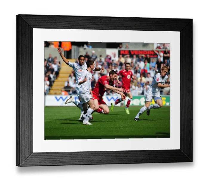 Framed Print : The Swans and Robins Clash: A Football Rivalry - Swansea vs. Bristol City (Season 08-09) Framed Print : The Swans and Robins Clash: A Football Rivalry - Swansea vs. Bristol City (Season 08-09)