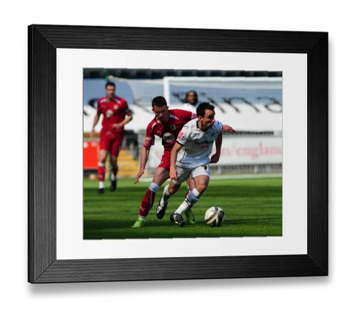 Framed Print : The Rivalry Roars On: Swansea vs. Bristol City (Season 08-09)