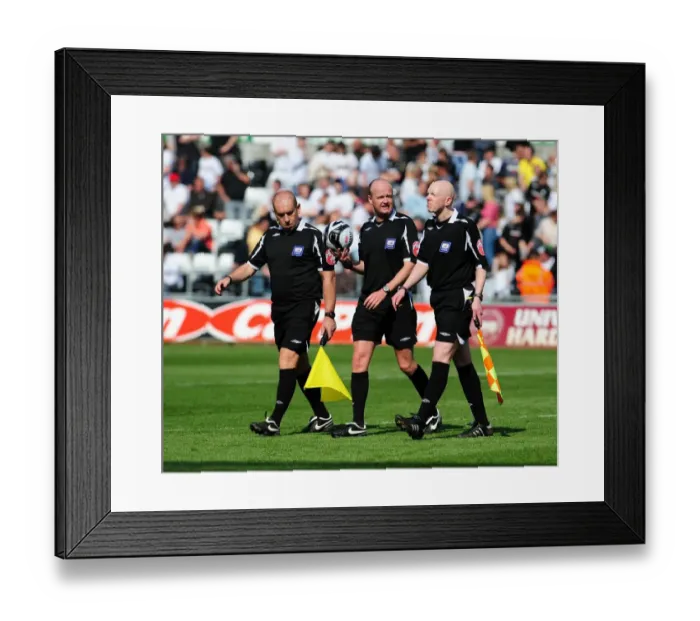 Framed Print : Bristol City vs. Swansea: A Football Rivalry - Season 08-09