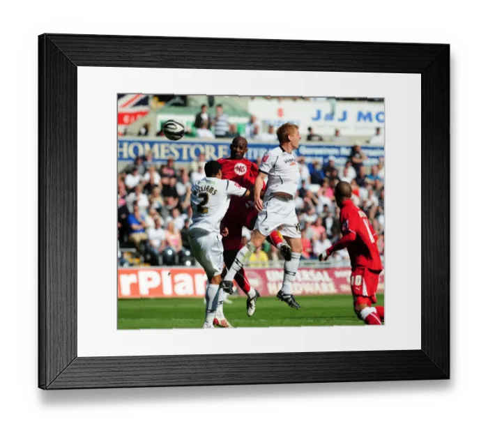 Framed Print : The Battle of South Wales: Swansea vs. Bristol City - Season 08-09 Framed Print : The Battle of South Wales: Swansea vs. Bristol City - Season 08-09