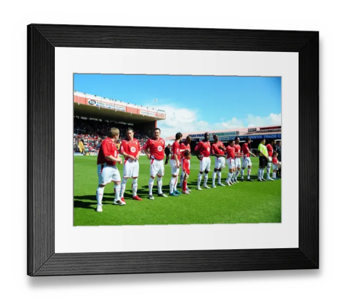 Framed Print : Clash of the Championship Titans: Bristol City vs Sheffield Wednesday (Season 8-9) Framed Print : Clash of the Championship Titans: Bristol City vs Sheffield Wednesday (Season 8-9)