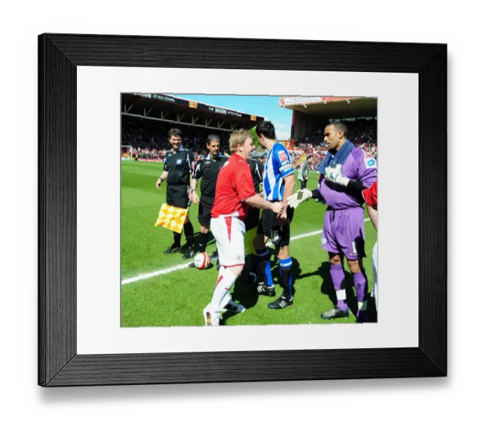 Framed Print : Bristol City V Sheffield Wednesday Framed Print : Bristol City V Sheffield Wednesday