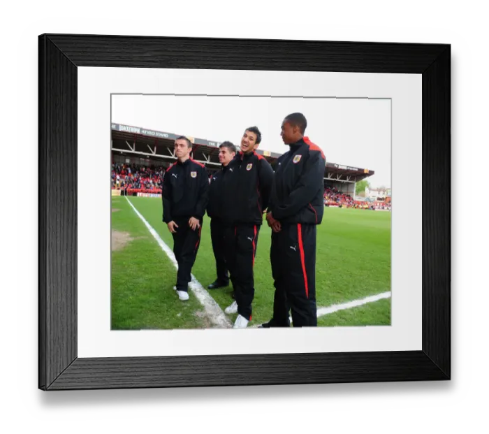 Framed Print : Bristol City vs Sheffield Wednesday: Clash of the Championship Titans (Season 8-9) Framed Print : Bristol City vs Sheffield Wednesday: Clash of the Championship Titans (Season 8-9)