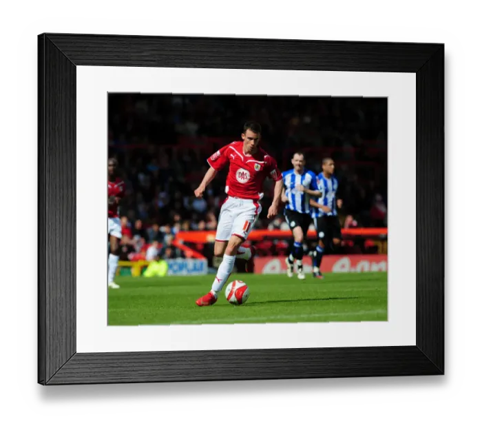 Framed Print : Bristol City vs Sheffield Wednesday: A Football Rivalry from the 08-09 Season Framed Print : Bristol City vs Sheffield Wednesday: A Football Rivalry from the 08-09 Season