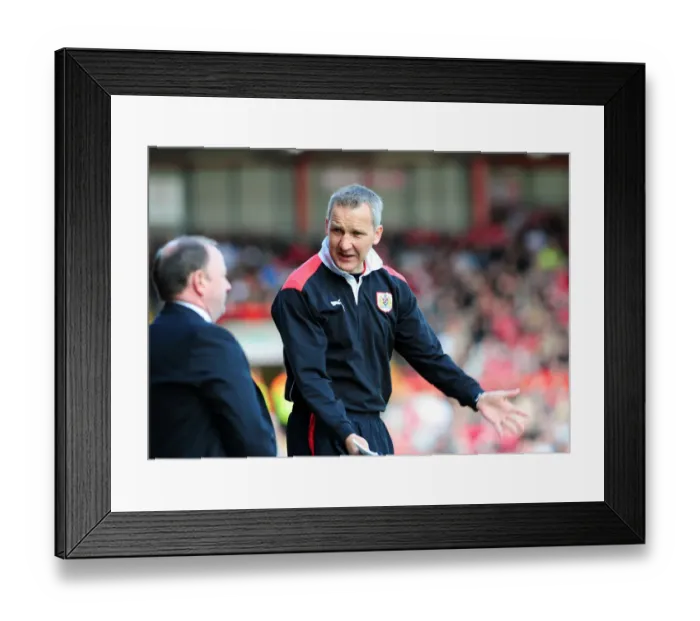 Framed Print : Bristol City vs Sheffield Wednesday: Clash of the Championship Titans (Season 8-9)