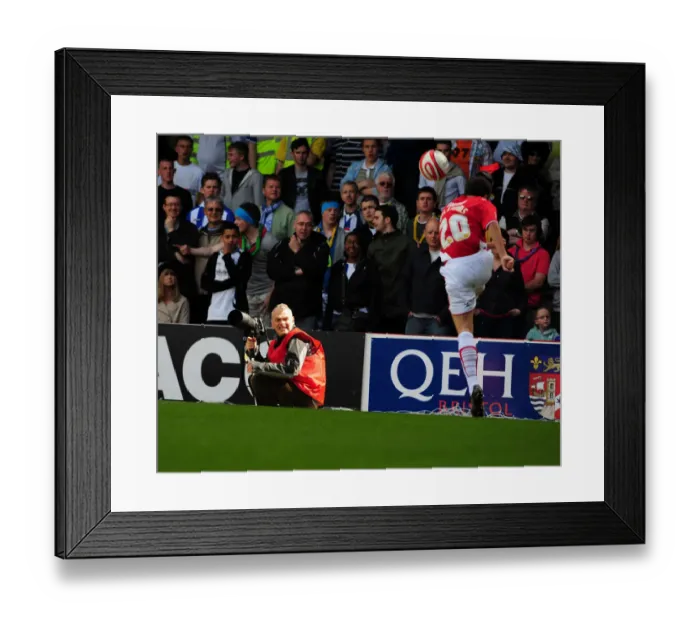 Framed Print : 08-09 Football Showdown: Bristol City vs Sheffield Wednesday - A Clash of First Teams Framed Print : 08-09 Football Showdown: Bristol City vs Sheffield Wednesday - A Clash of First Teams