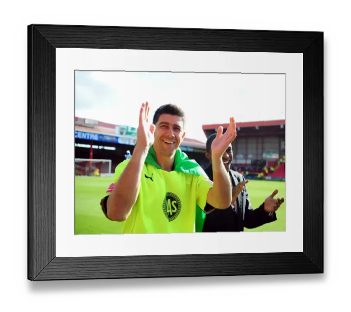 Framed Print : Bristol City vs Sheffield Wednesday: Clash of the Championship Titans (08-09)