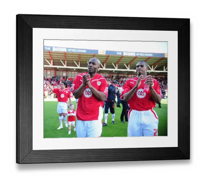 Framed Print : Clash of the Giants: Bristol City vs Sheffield Wednesday (Season 8-9) Framed Print : Clash of the Giants: Bristol City vs Sheffield Wednesday (Season 8-9)