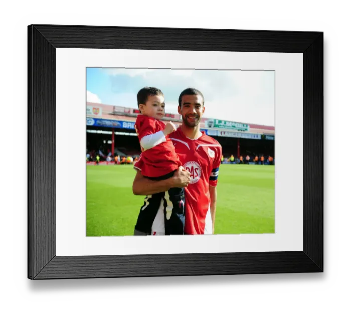 Framed Print : A Football Rivalry: Bristol City vs Sheffield Wednesday - Season 08-09 Framed Print : A Football Rivalry: Bristol City vs Sheffield Wednesday - Season 08-09