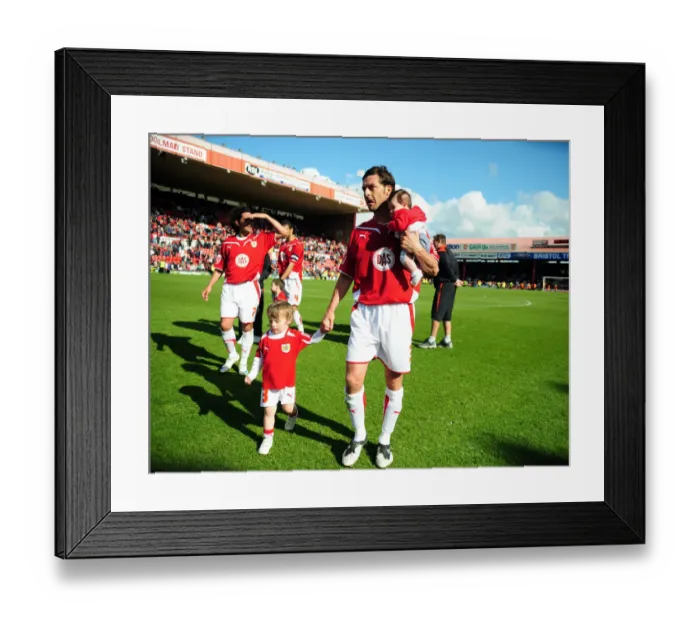 Framed Print : Bristol City vs Sheffield Wednesday: A Football Rivalry from the 08-09 Season