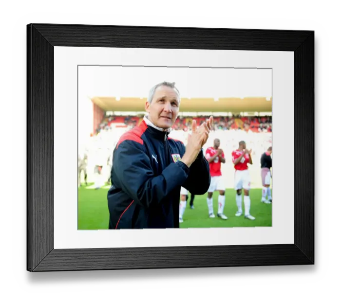 Framed Print : Bristol City vs Sheffield Wednesday: A Football Rivalry from the 08-09 Season Framed Print : Bristol City vs Sheffield Wednesday: A Football Rivalry from the 08-09 Season