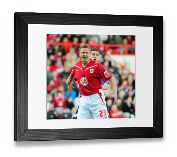 Framed Print : Bristol City vs Sheffield Wednesday: Clash of the Championship Titans (Season 8-9)