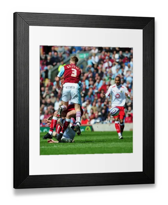 Framed Print : Cole Skuse gets fouled Framed Print : Cole Skuse gets fouled