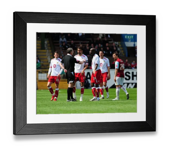 Framed Print : Burnley vs. Bristol City: A Football Rivalry - Season 08-09 Framed Print : Burnley vs. Bristol City: A Football Rivalry - Season 08-09