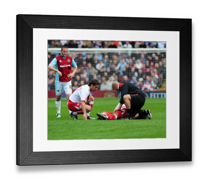 Framed Print : Injured Nicky Maynard