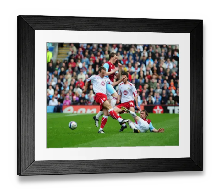 Framed Print : Burnley vs. Bristol City: A Football Rivalry - Season 08-09 Framed Print : Burnley vs. Bristol City: A Football Rivalry - Season 08-09