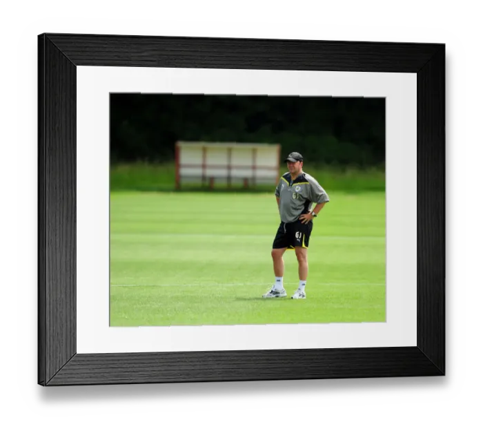 Framed Print : Bristol City First Team: 09-10 Season - Gear Up for Pre-Season Training