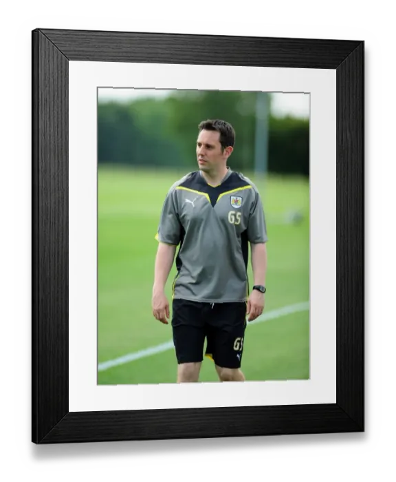 Framed Print : Pre-Season Training: The Road to Glory with Bristol City First Team (09-10) Framed Print : Pre-Season Training: The Road to Glory with Bristol City First Team (09-10)