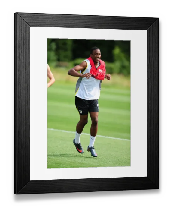 Framed Print : Bristol City First Team: Gearing Up for Season 09-10 - Pre-Season Training Framed Print : Bristol City First Team: Gearing Up for Season 09-10 - Pre-Season Training