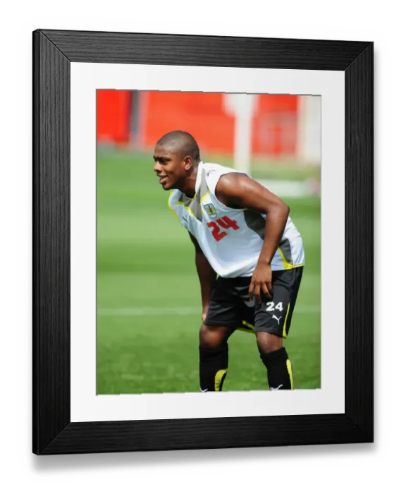 Framed Print : Bristol City First Team: Pre-Season Training 09-10 - Gearing Up for the New Season